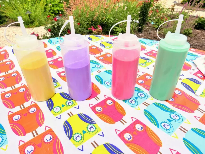 different colors DIY outdoor puffy paint in bottles