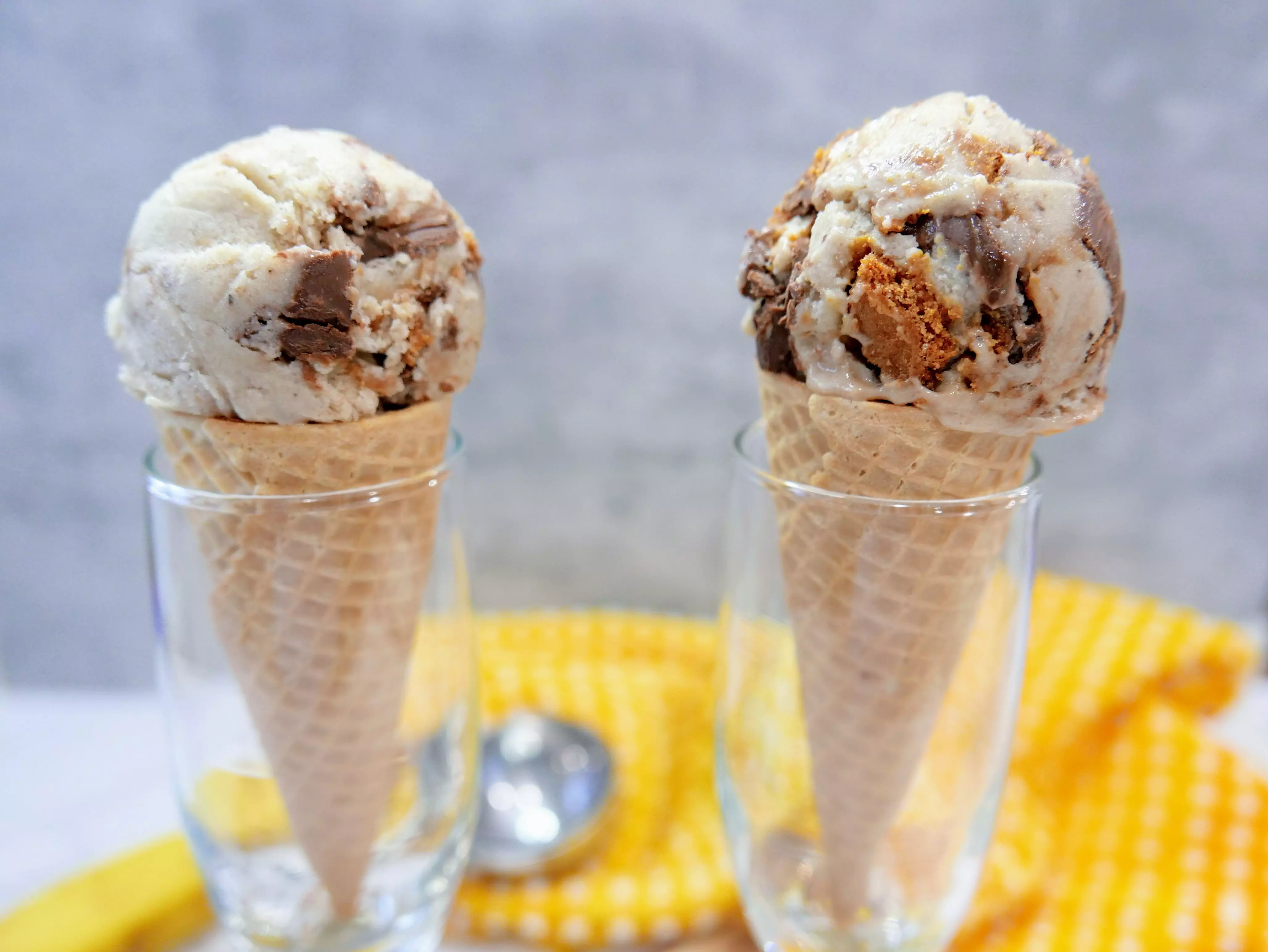 cones of frozen banana ice cream