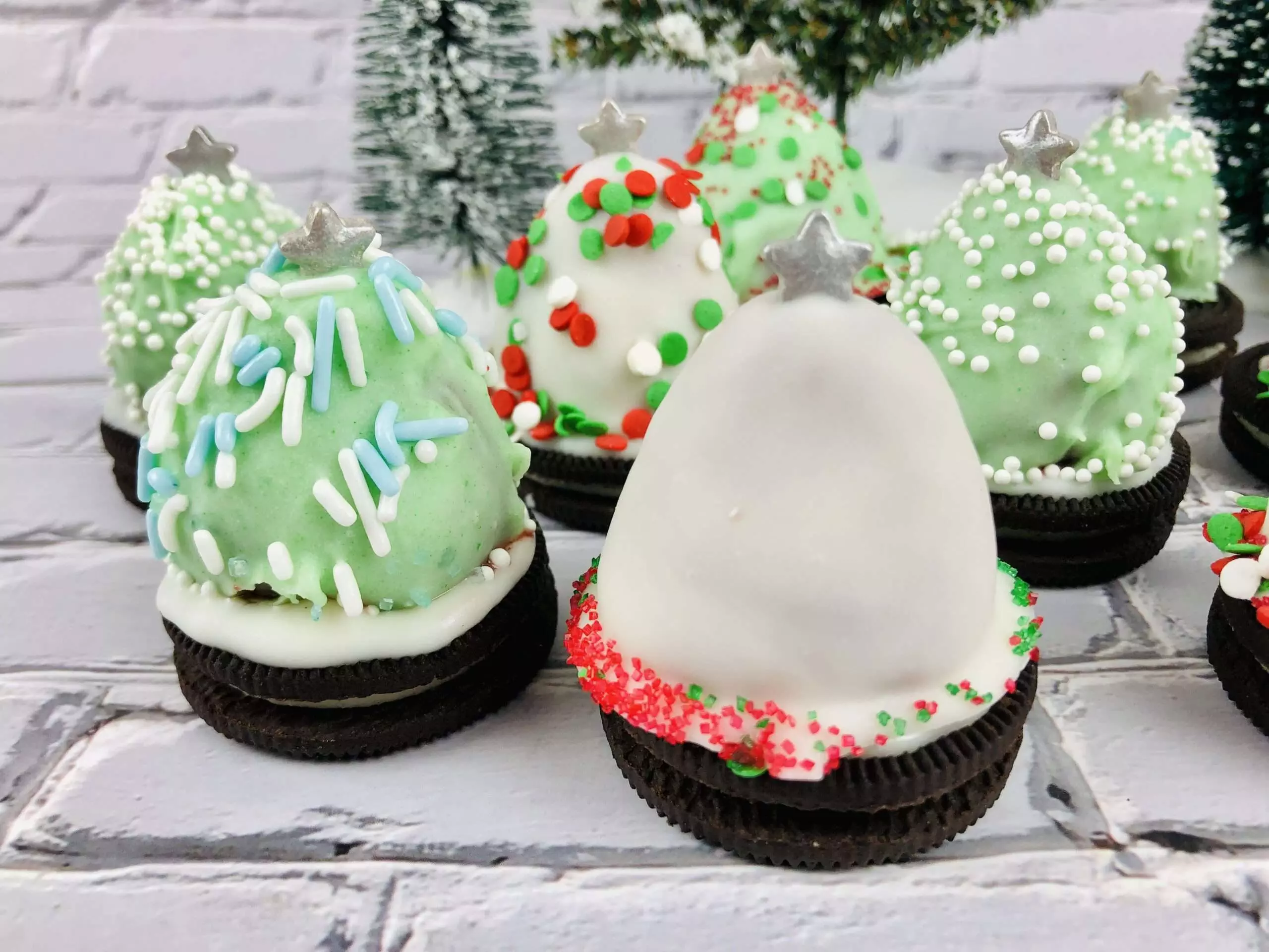 Chocolate-Covered Strawberry Christmas Trees