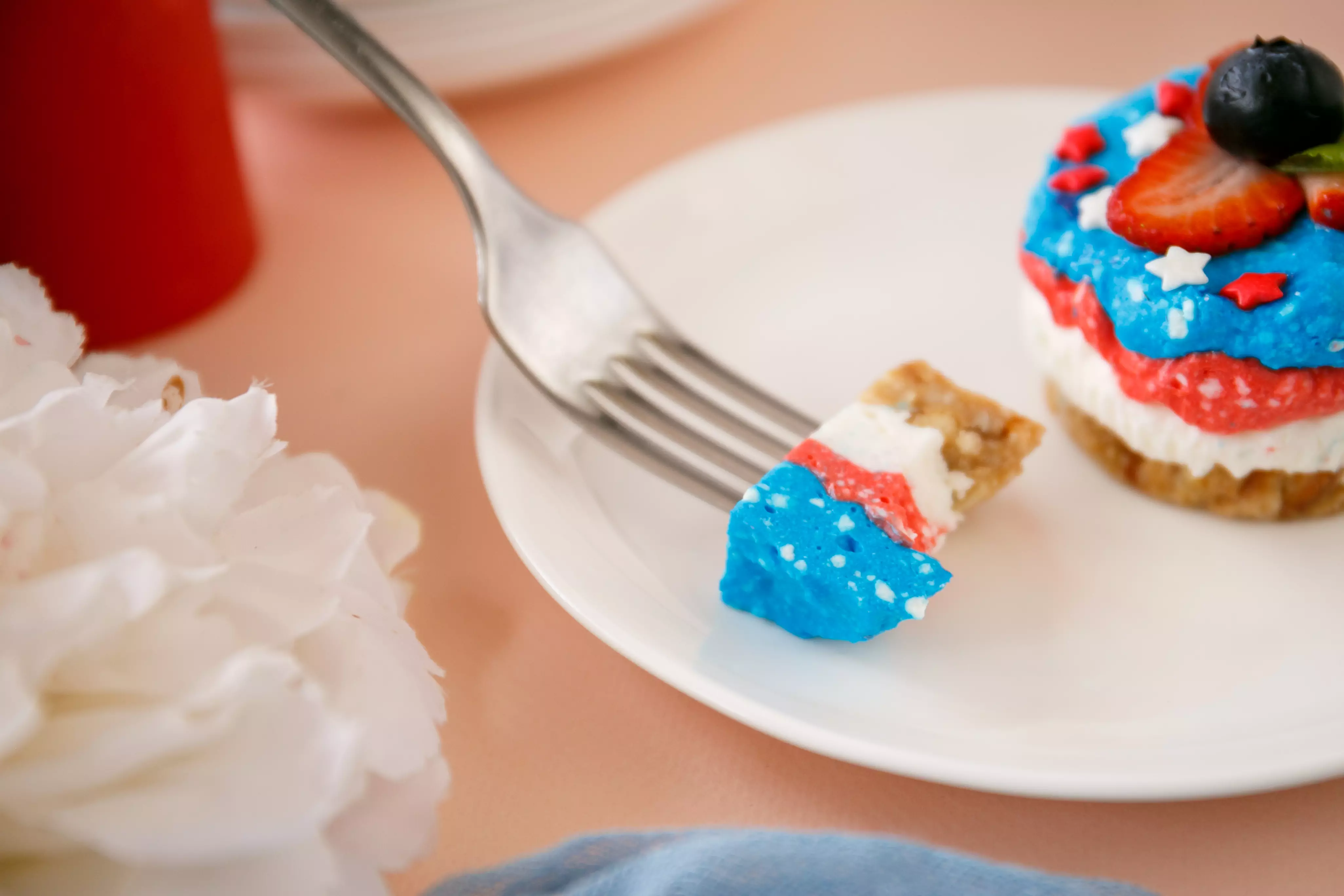 red white and blue mini cheesecakes