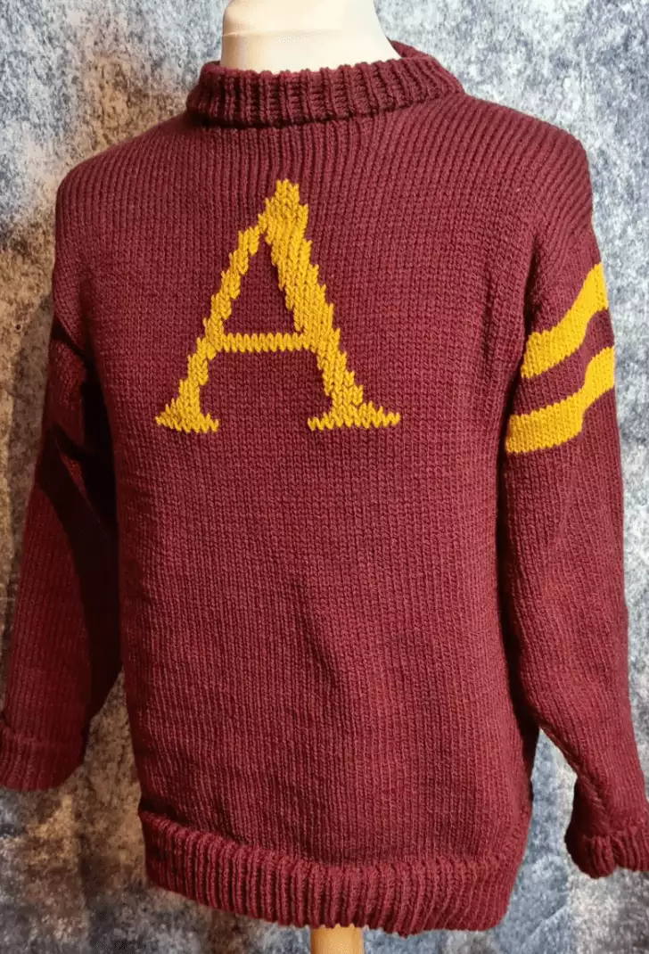 Hogwarts sweater