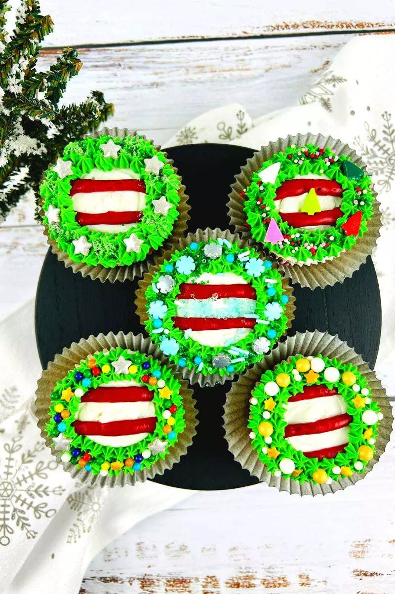 Christmas wreath cupcakes