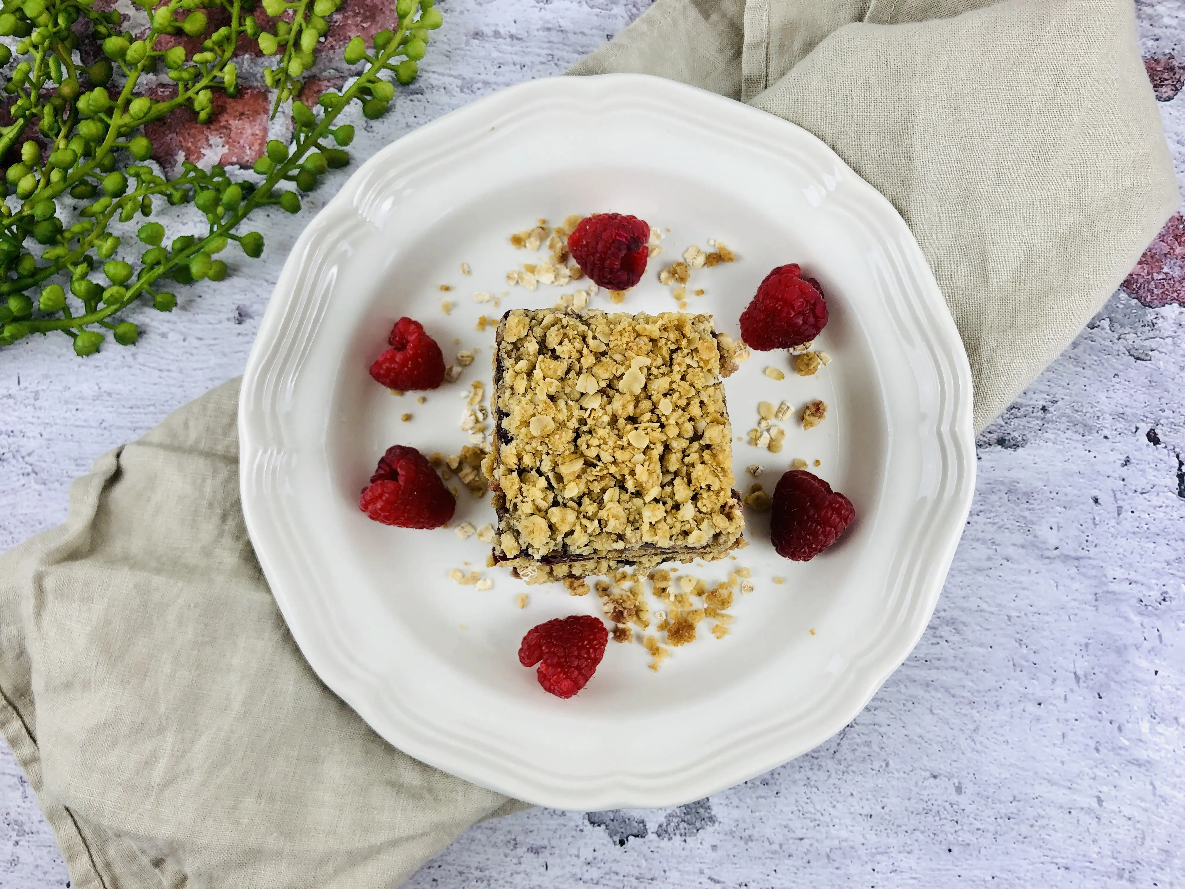 raspberry oatmeal bars