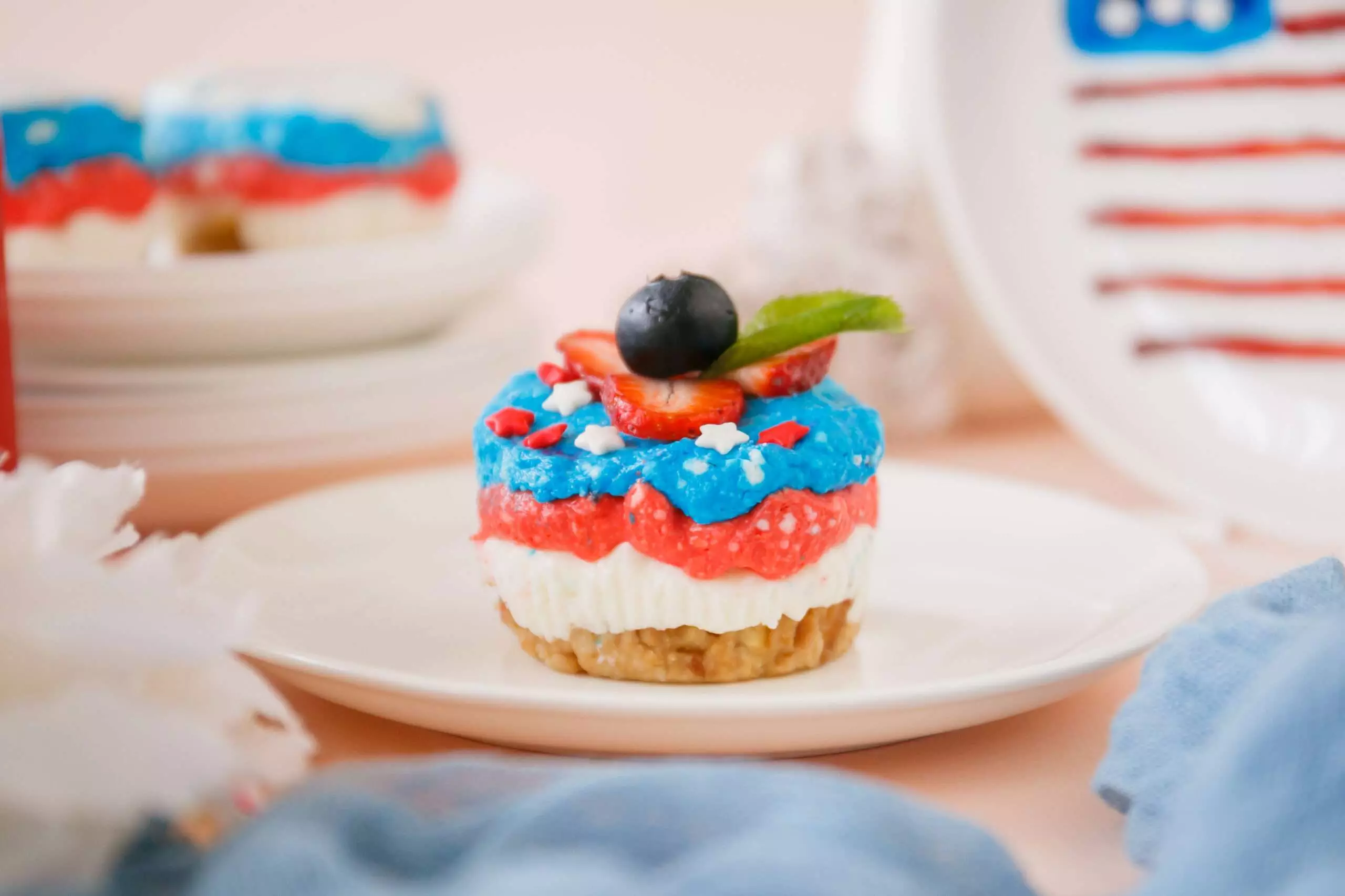 red white and blue mini cheesecake