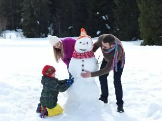 Have fun this making a snowman and more winter with this mega Winter Bucket list for families